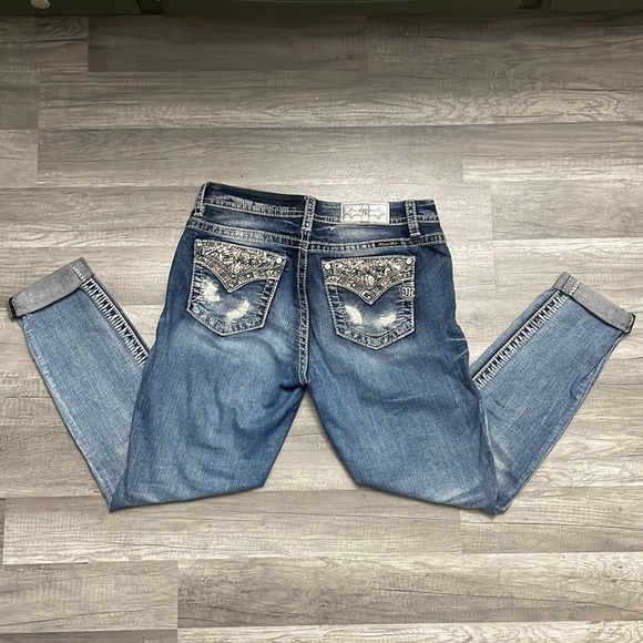 Miss Me Women’s Jeans - Picture 2 of 2
